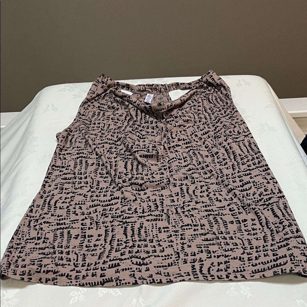 Stylish Black Patterned Tank Top